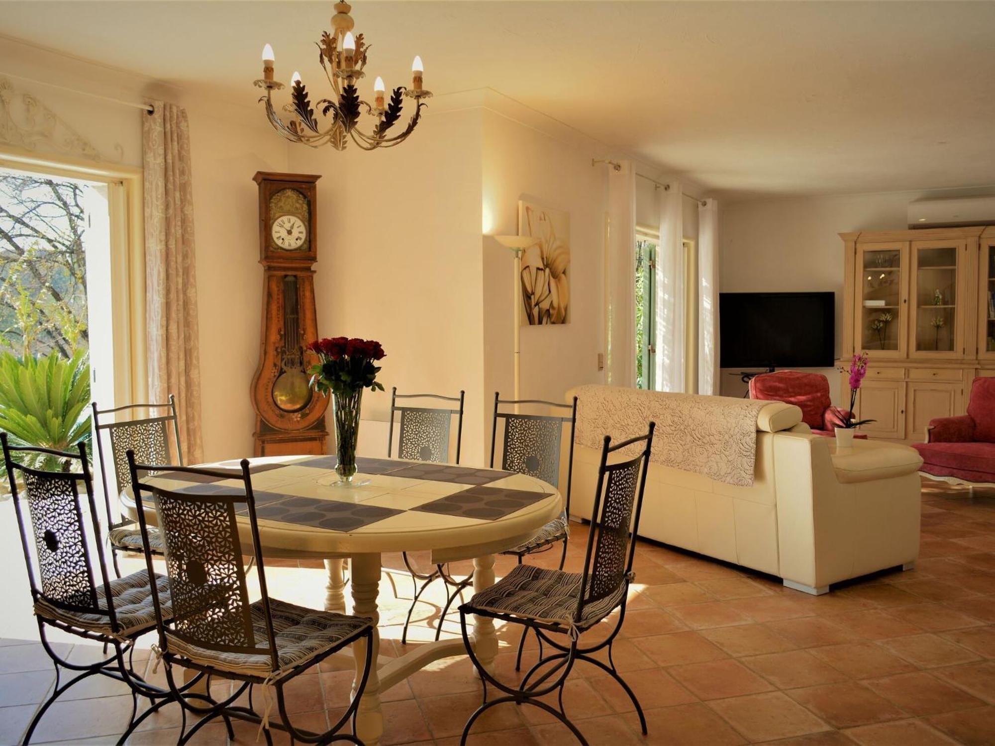 Peaceful Villa In Saint Paul De Vence With Pool Eksteriør billede
