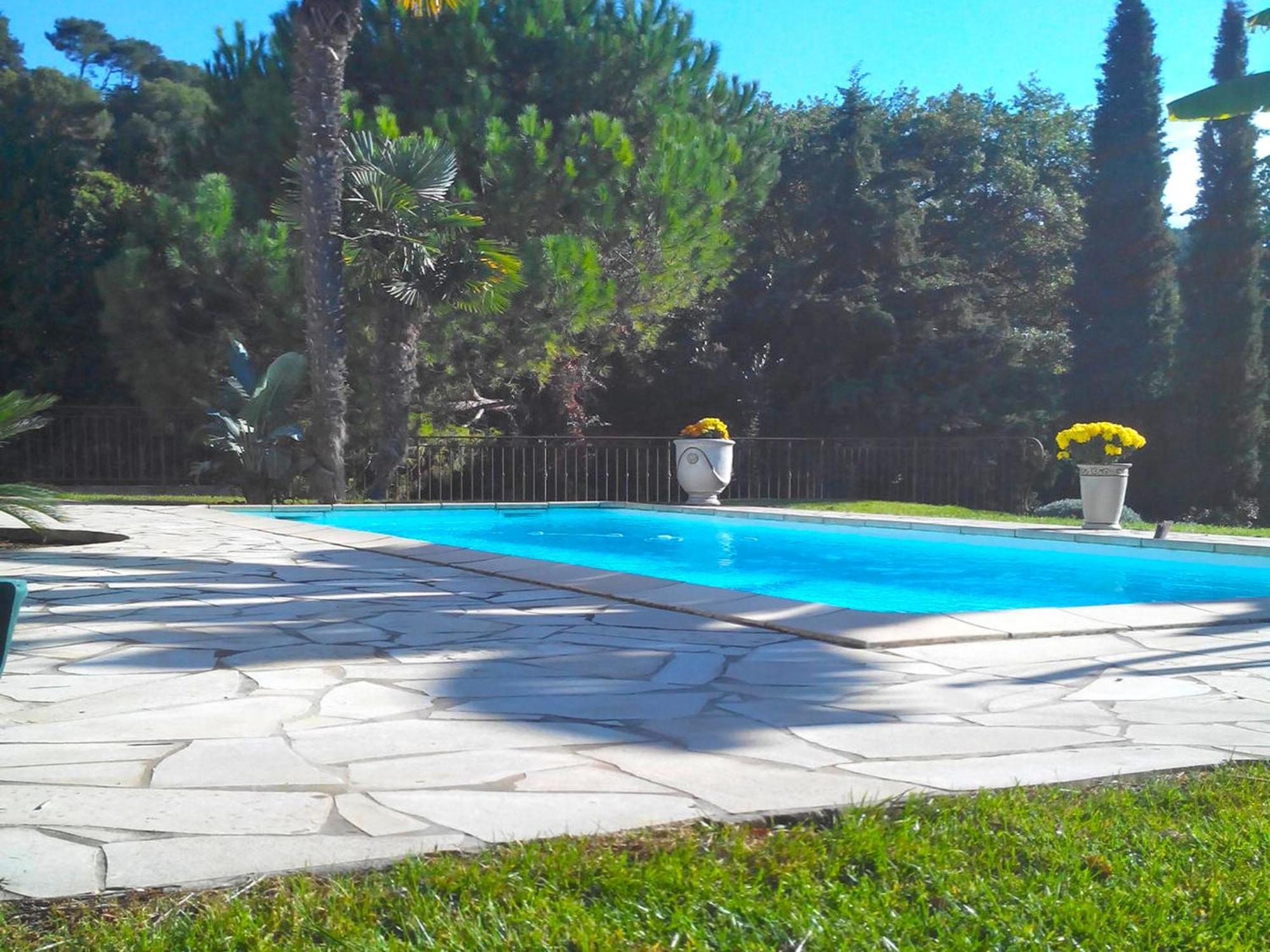 Peaceful Villa In Saint Paul De Vence With Pool Eksteriør billede