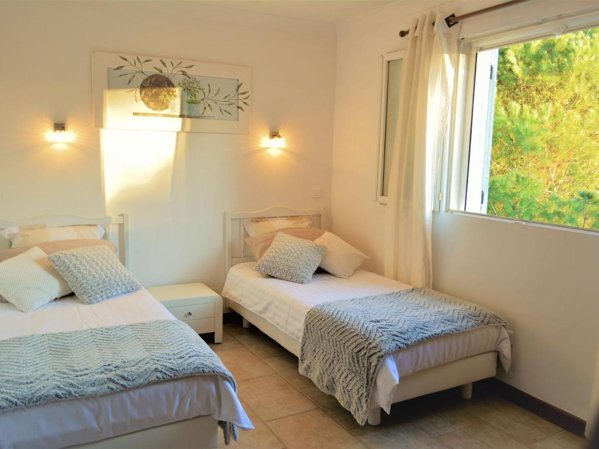 Peaceful Villa In Saint Paul De Vence With Pool Eksteriør billede